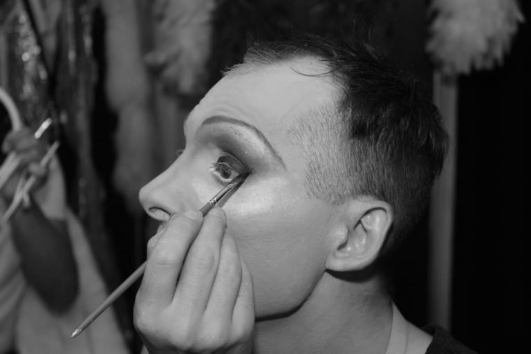 Studio Vorem - photographe portraitiste à Narbonne - Portraits professionnels- gia de paris - bar the labo paris