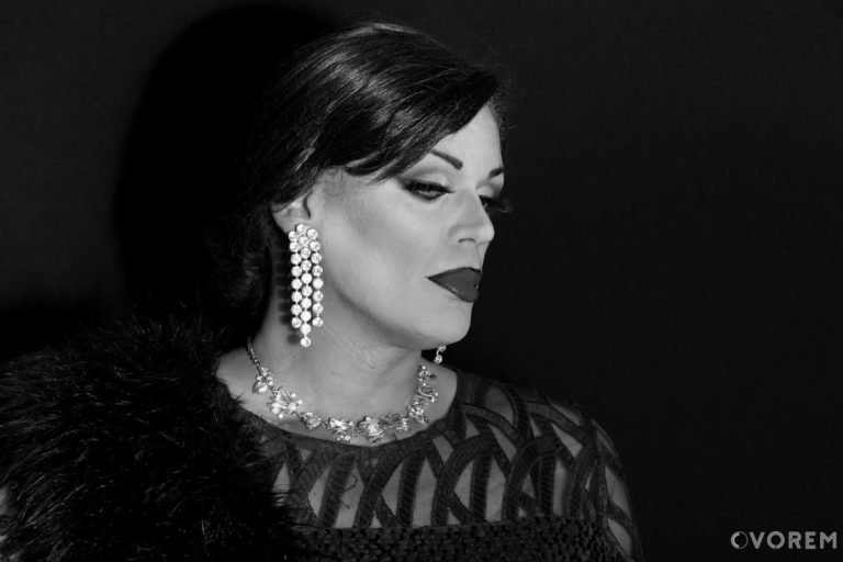 Studio Vorem - photographe portraitiste à Narbonne - Portraits professionnels -cabaret les belles poules