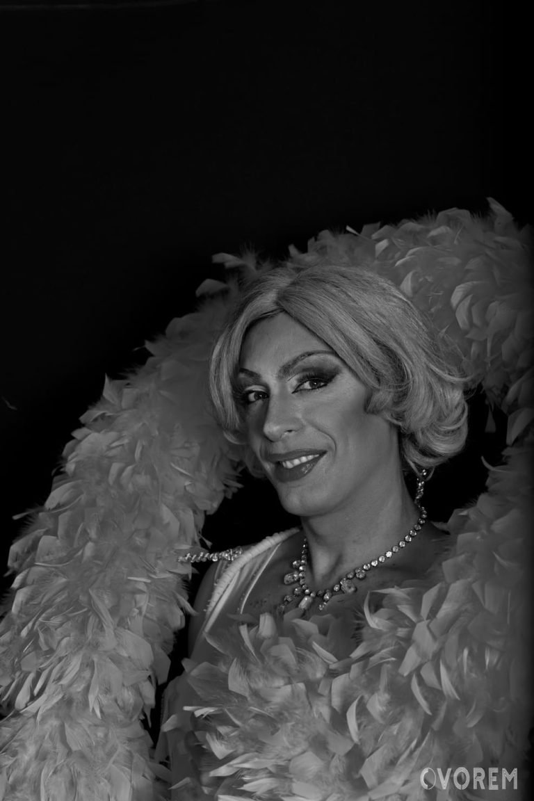 Studio Vorem - photographe portraitiste à Narbonne - Portraits professionnels -cabaret les belles poules