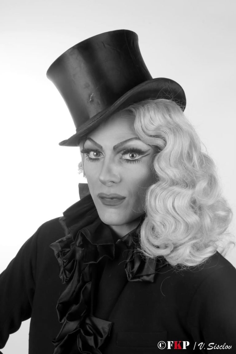 Studio Vorem - photographe portraitiste à Narbonne - Portraits professionnels - gia de paris - bar le labo paris